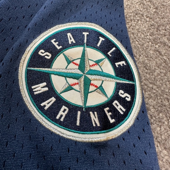 Mitchell & Ness Ken Griffey Jr. - Picture 7 of 7